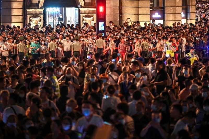 صرخة اعجاب في حفلة موسيقية كادت تودي بحياة شاب يبلغ 19 عاما