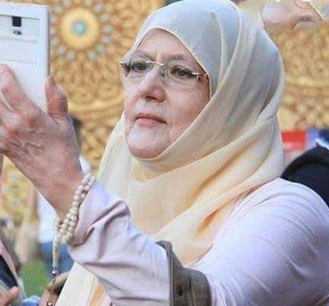 أول تعليق من شمس البارودي على وفاة نجلها عبدالله حسن يوسف