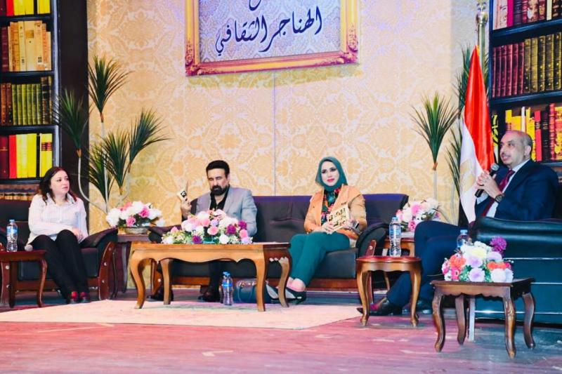 ملتقى الهناجر الثقافى يناقش دور الفن في ترسيخ القيم والأخلاق