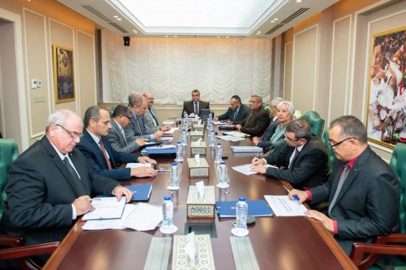 وزير الدولة للإنتاج الحربي يطلع على الموقف التنفيذي للمشروعات الجاري تنفيذها