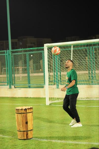 بالصور…علي معلول يحكي كواليس أهدافه التاريخية مع الأهلي والمنتخب التونسي