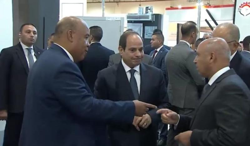أيمن العشري أمام الرئيس عبد الفتاح السيسي : قريبًا تصنيع مصري 100% للفلنكات