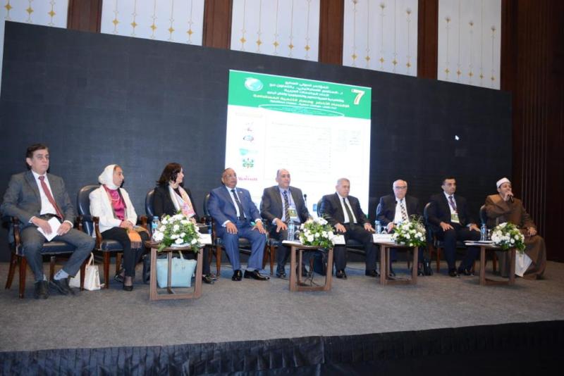 معهد التخطيط القومي يشارك في مؤتمر” الاقتصاد الأخضر والتحول الرقمي ومسار التنمية المستدامة” بالتعاون مع المنتدى الاستراتيجي للتنمية والسلام الاجتماعي