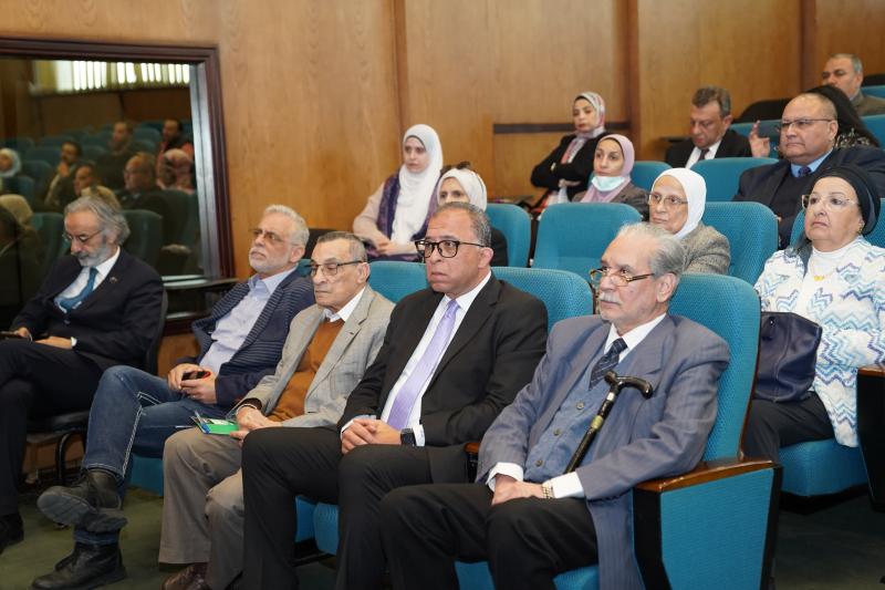 معهد التخطيط القومي يناقش تقرير ”أخلاقيات وحوكمة الذكاء الاصطناعي من أجل الصحة ”