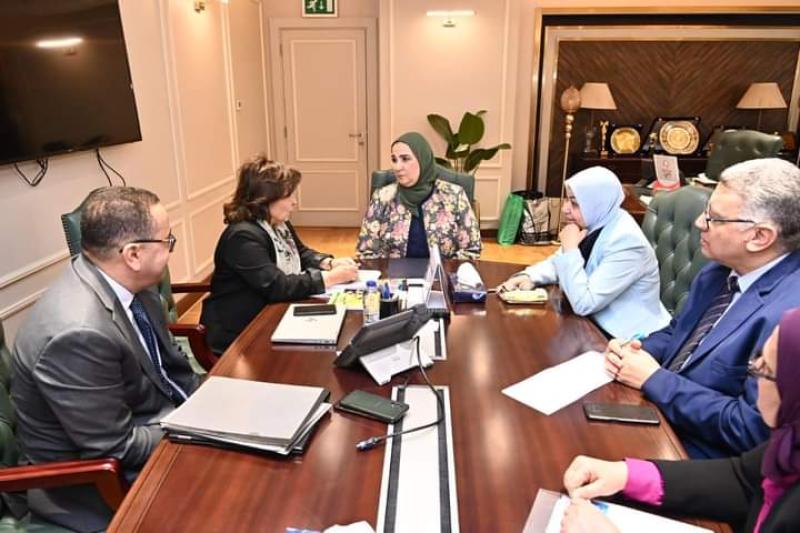 القباج تبحث التعاون المشترك في مجالات الطفولة المبكرة مع الأمين العام للمجلس القومي للطفولة