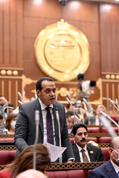 النائب خالد أبو الوفا يهنئ الشعب المصري بعيد العمال