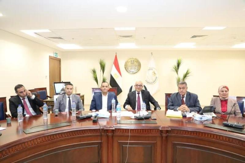 رضا حجازي يتابع انتظام سير لجان امتحانات الثانوية العامة