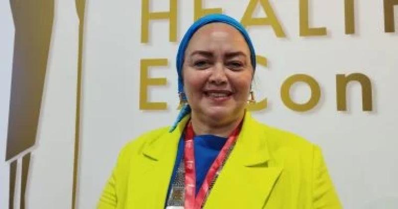 ما هو الوقت المناسب لإعطاء طفلك الحلويات وهل يجب تنظيف الأسنان اللبنية؟