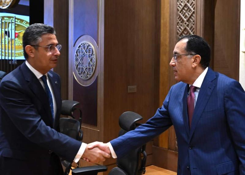 رئيس الوزراء مصطفى مدبولي يتابع جهود توافر السلع وضبط الأسواق