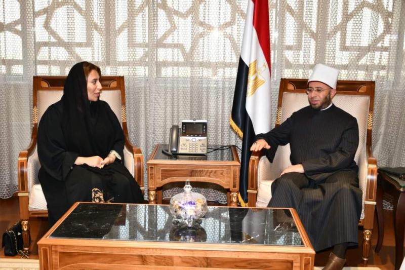وزير الأوقاف يستقبل سفيرة دولة الإمارات العربية المتحدة بالقاهرة ويستعرضان الفرص المتاحة وآفاق التعاون المشترك