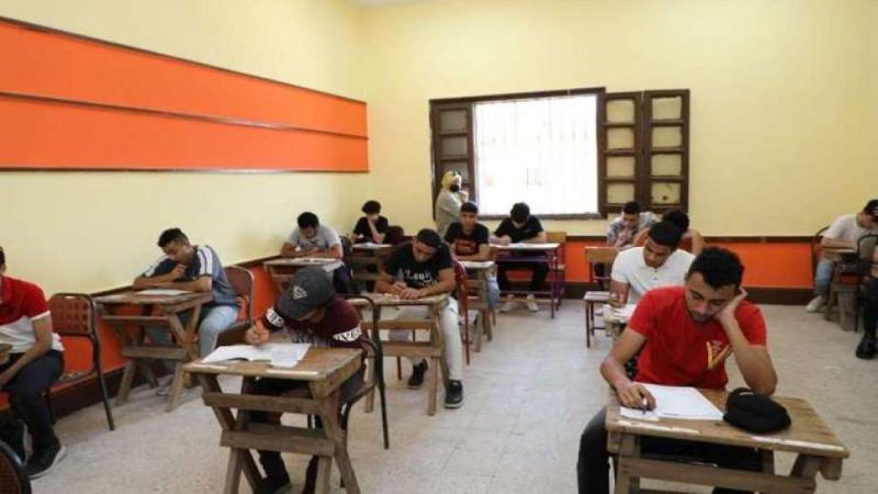 ضبط الطالب المتورط في تسربب امتحان الديناميكا