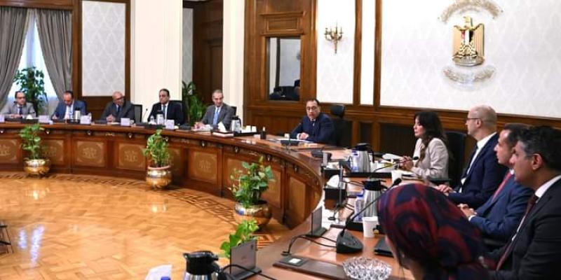 تعرف على تفاصيل اجتماع رئيس الوزراء اليوم