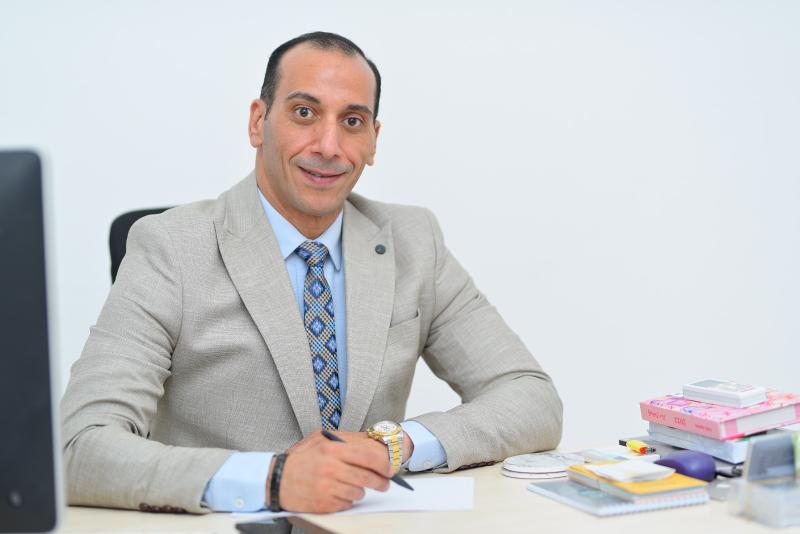 محمد فاروق جبر: المنطقة العربية على صفيح ساخن ومصر آمنة ومستقرة بفضل قيادتها الحكيمة