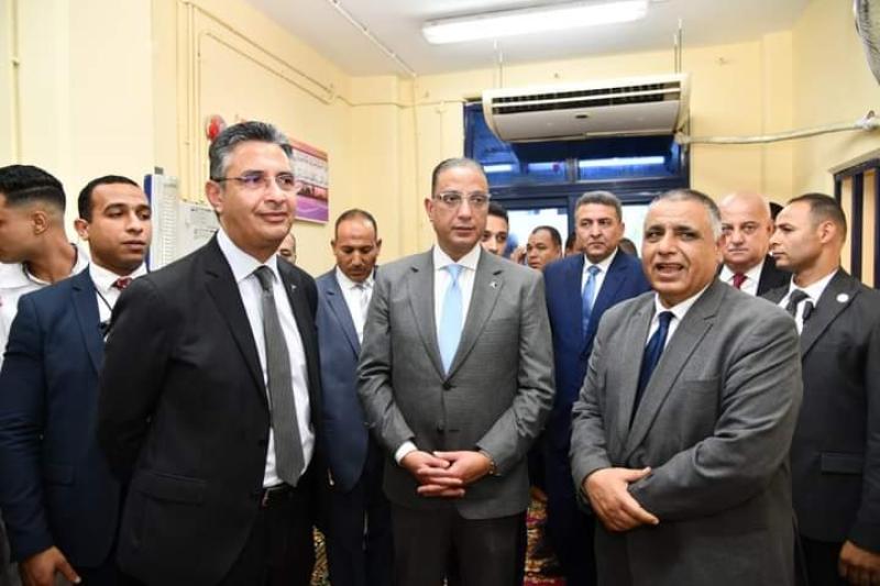 وزير التموين ومحافظ الفيوم يفتقدان الصومعة المعدنية والمخبز الآلي بفرع مطاحن مصر الوسطى