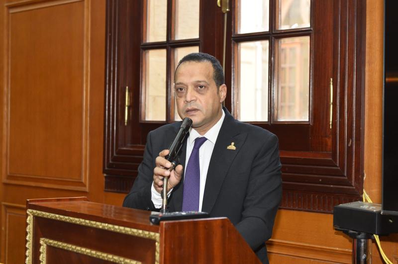 خالد أبو الوفا: استئناف التصدير يعزز تنافسية المنتجات المصرية في الأسواق العالمية