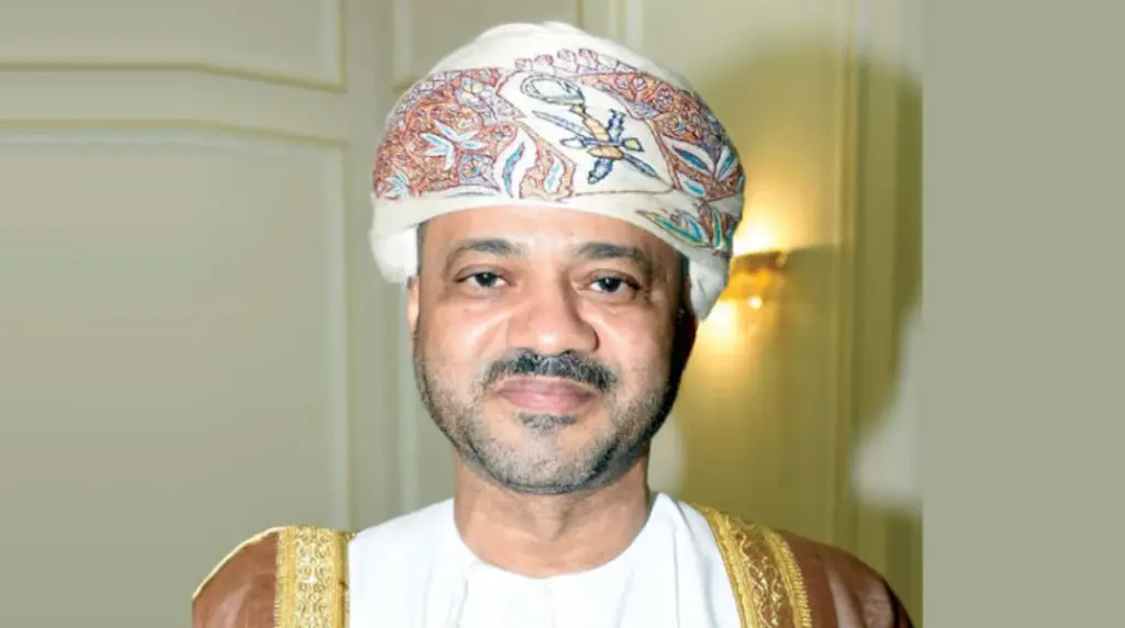 أول تصريح لوزير الخارجية العماني بعد لقاء نظيره الإيراني